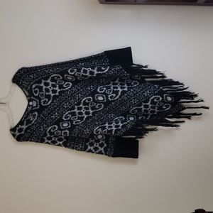 Indigo Black & White Print Poncho W/ Fringe L